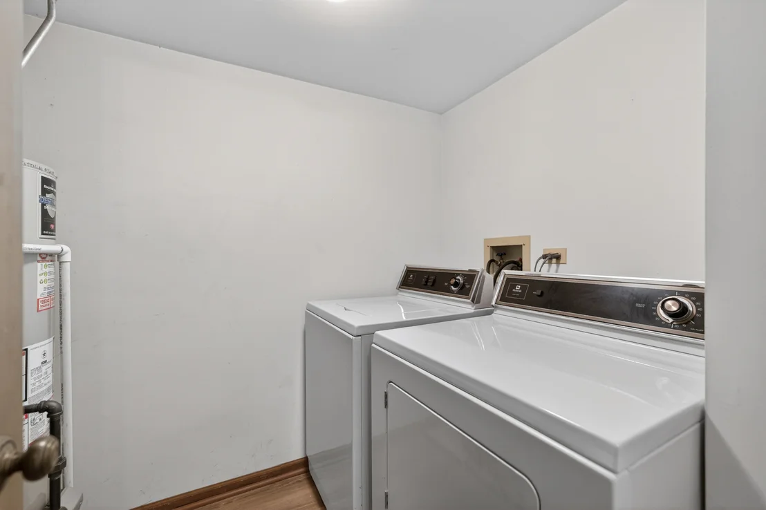 Photo of 722 Aspen Drive