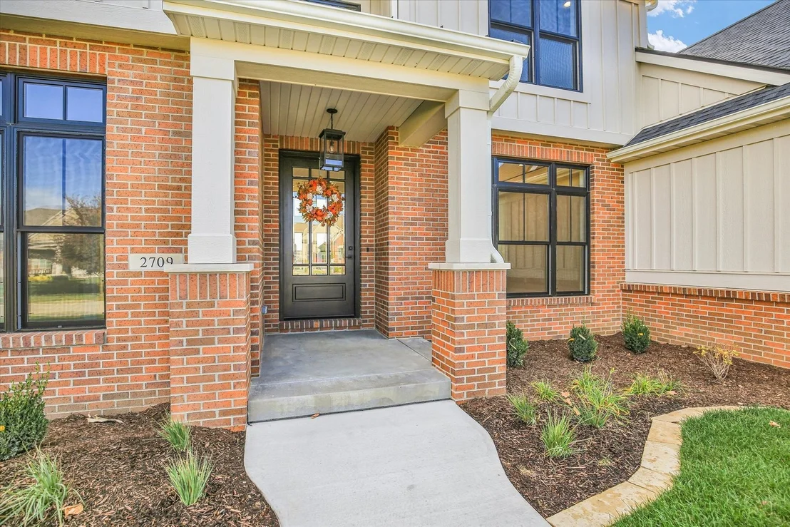 Photo of 2709 Castlerock Drive