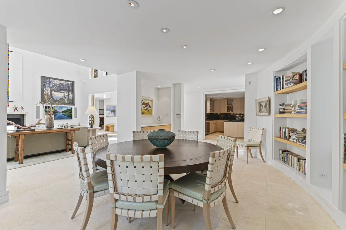 Photo of 165 Maple Avenue