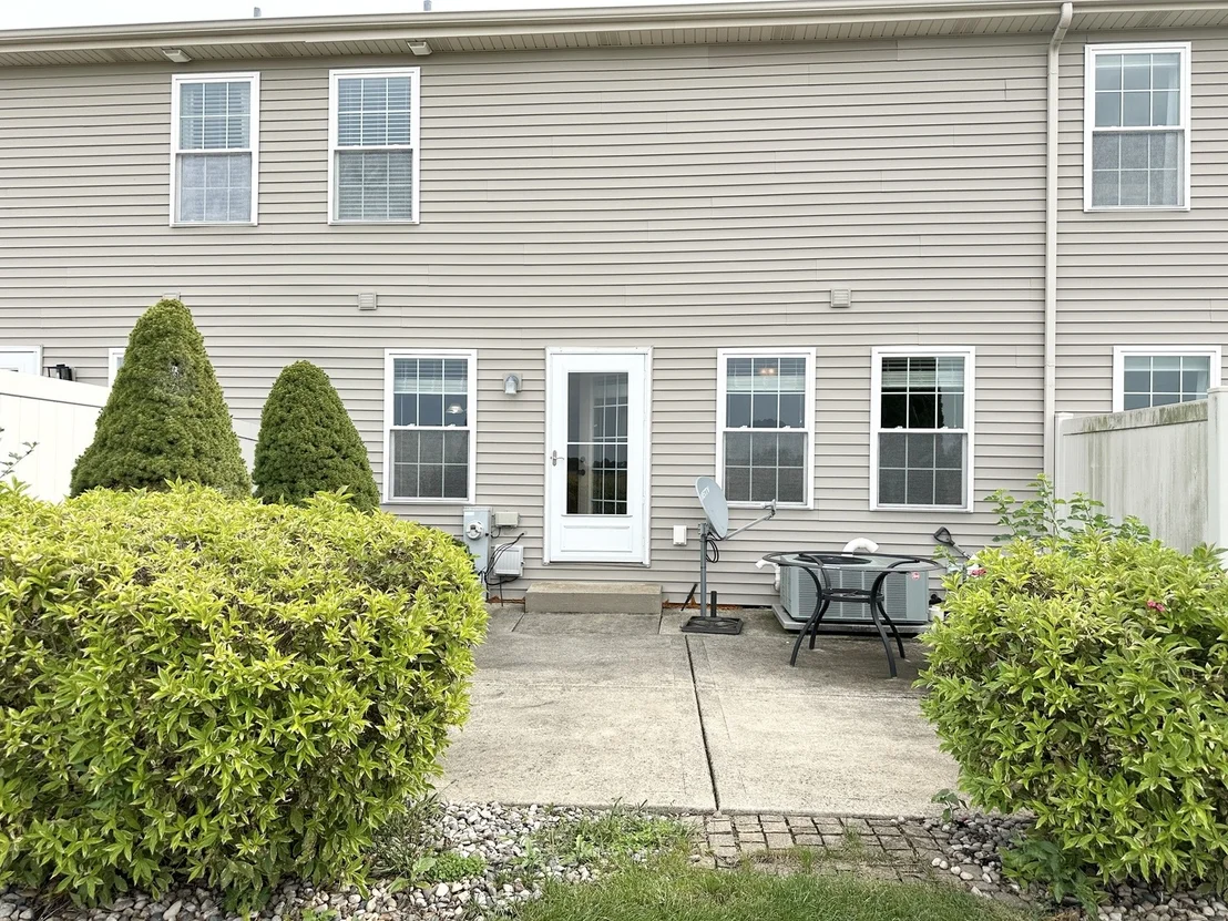 Photo of 2083 Summerfield Lane