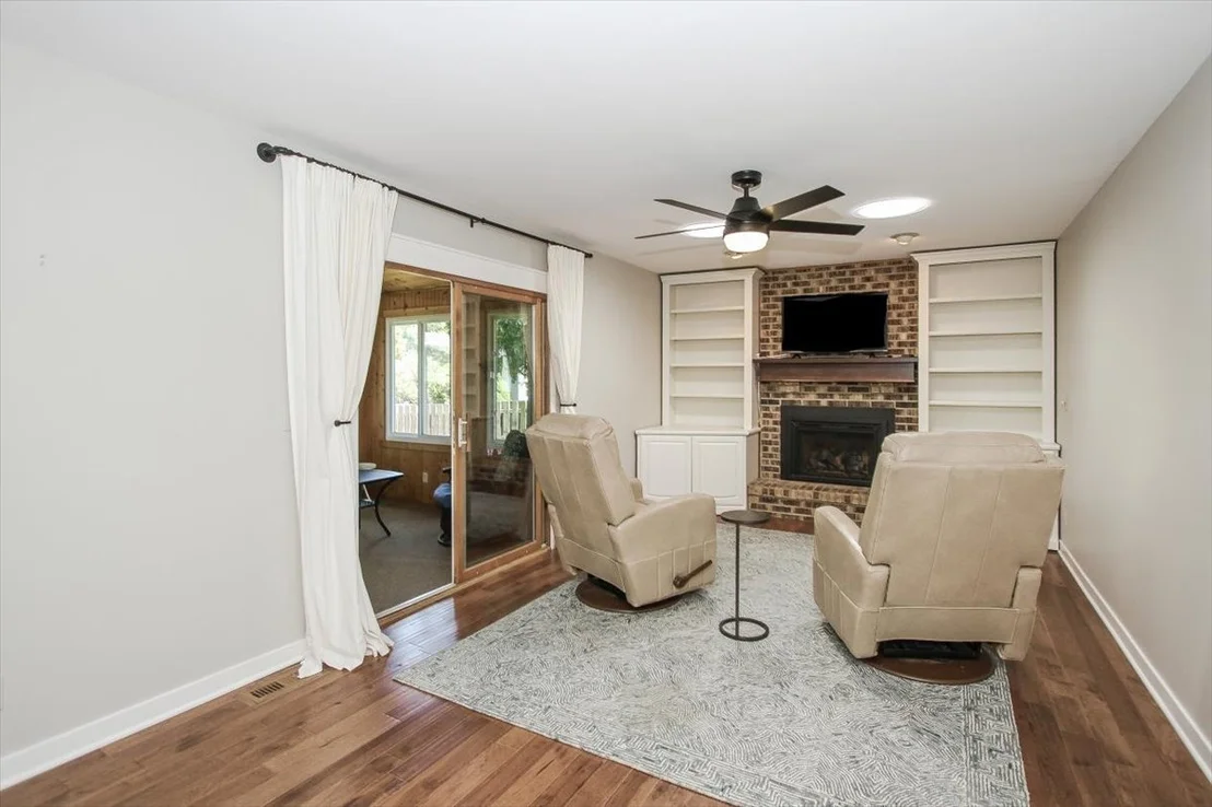 Photo of 1179 Hanover Drive