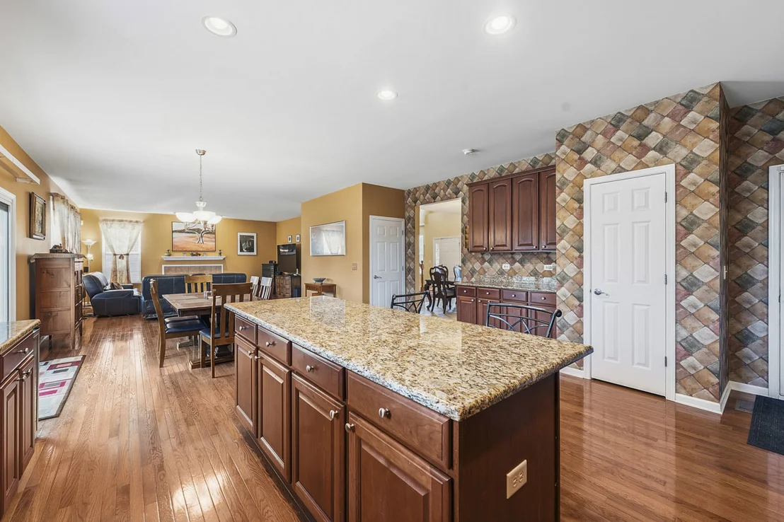 Photo of 3125 RILEY Road