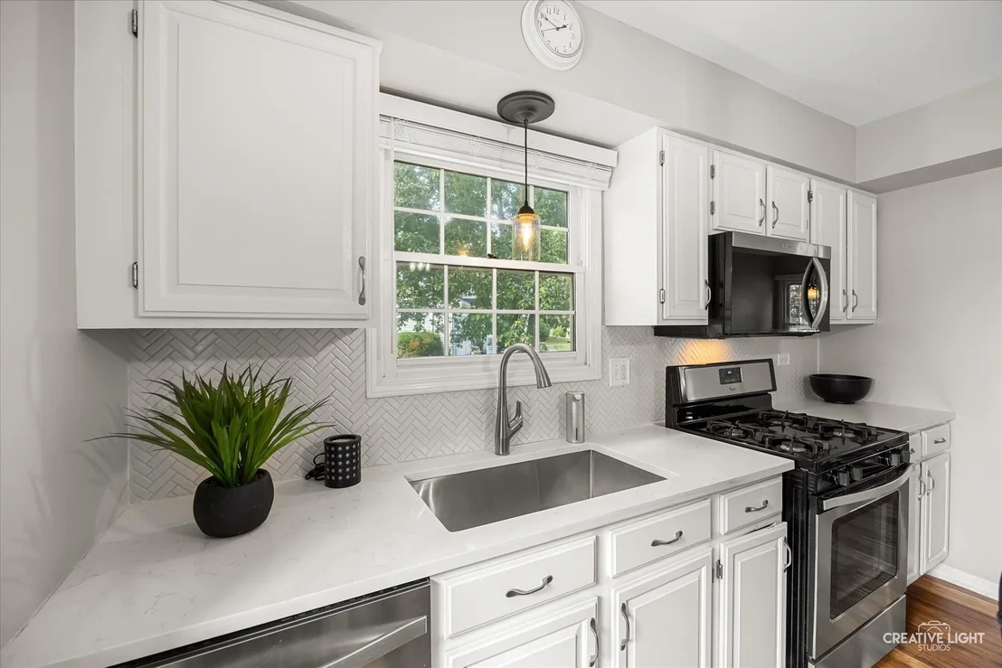 Photo of 2303 Riverside Drive