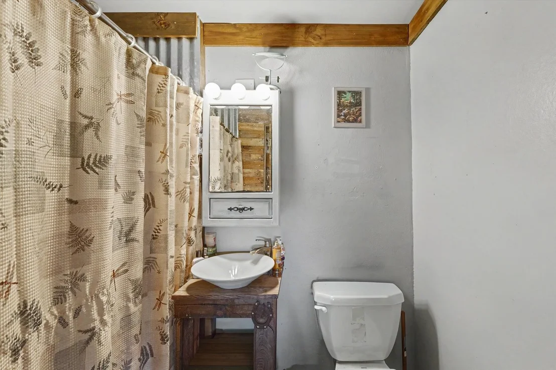 Photo of 1121 County Road 2250