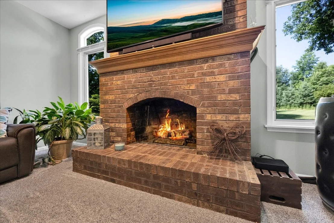 Photo of 41W210 Mare Lane