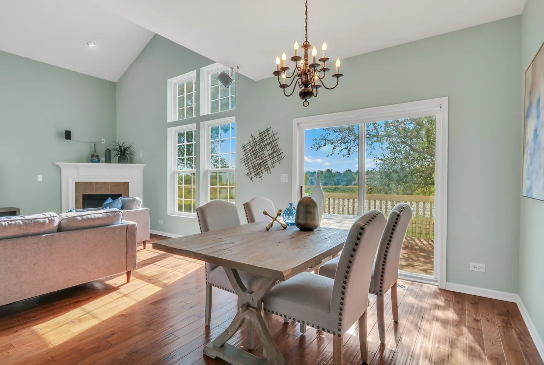 Photo of 2833 Waterfront Avenue