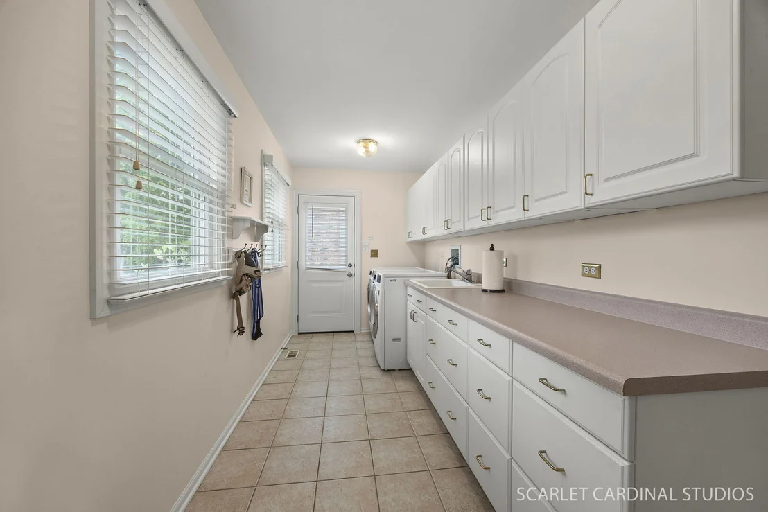 Photo of 1085 E Gartner Road