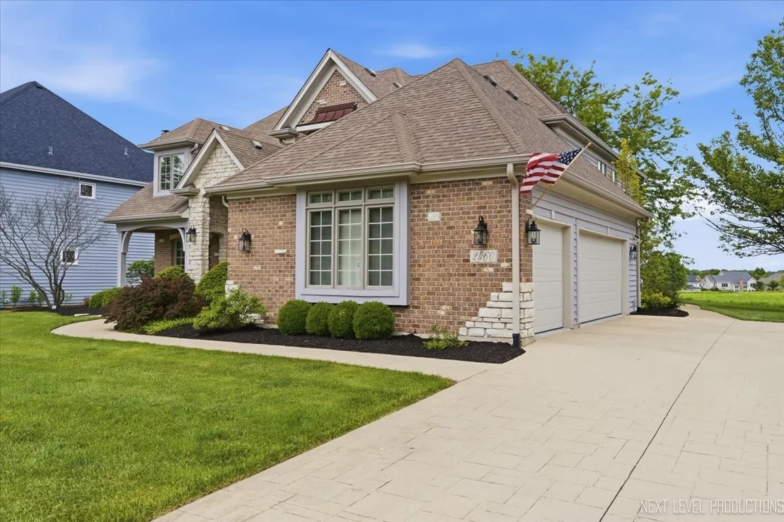 Photo of 2460 Bird Lane