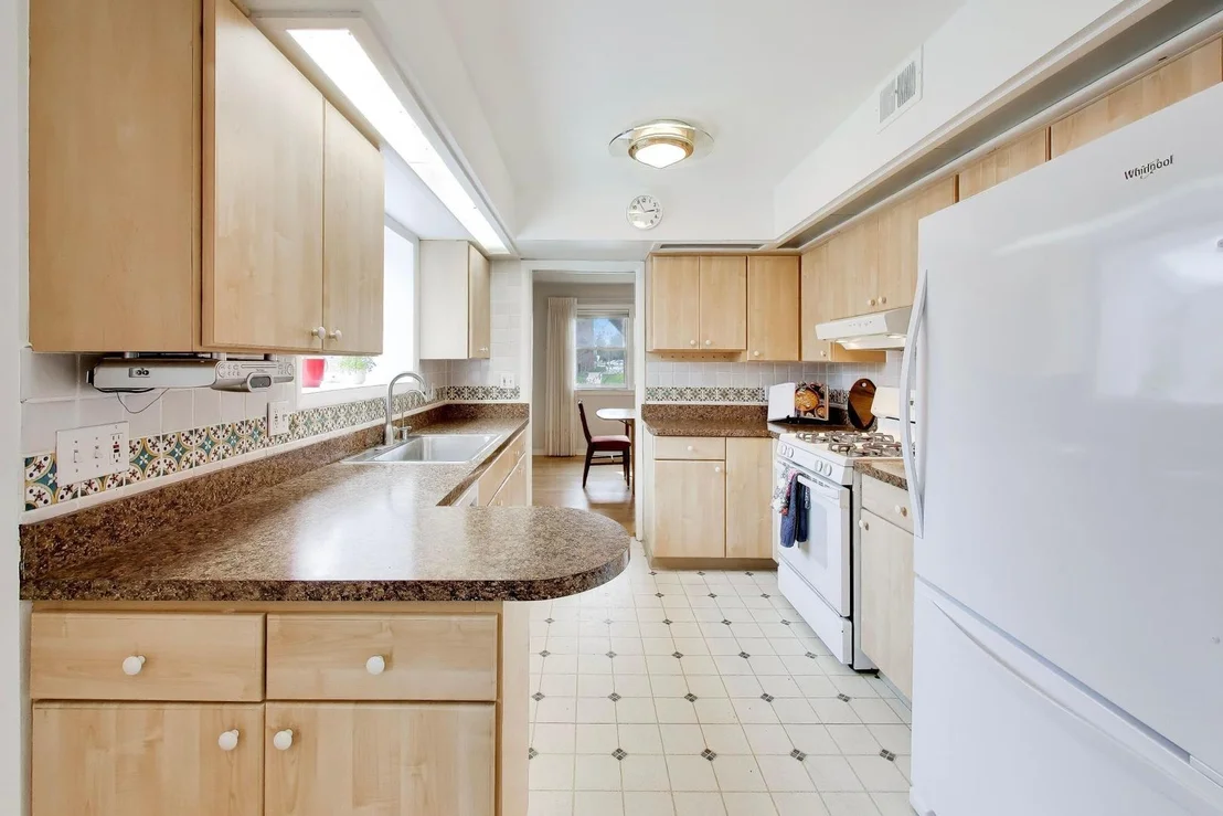 Photo of 325 Dodge Avenue