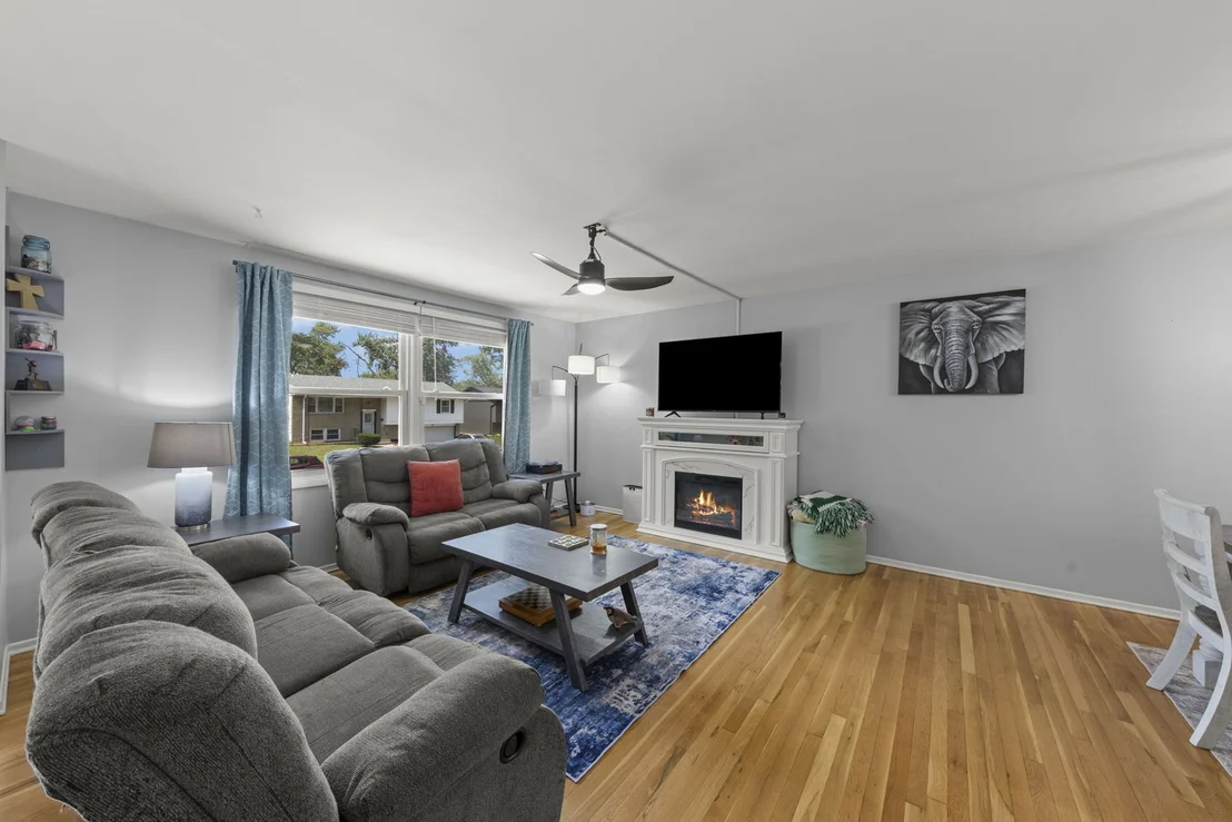 Photo of 3513 Laurel Lane