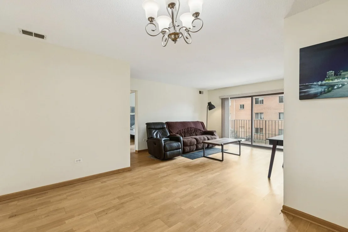 Photo of Unit D at 702 Cobblestone Circle