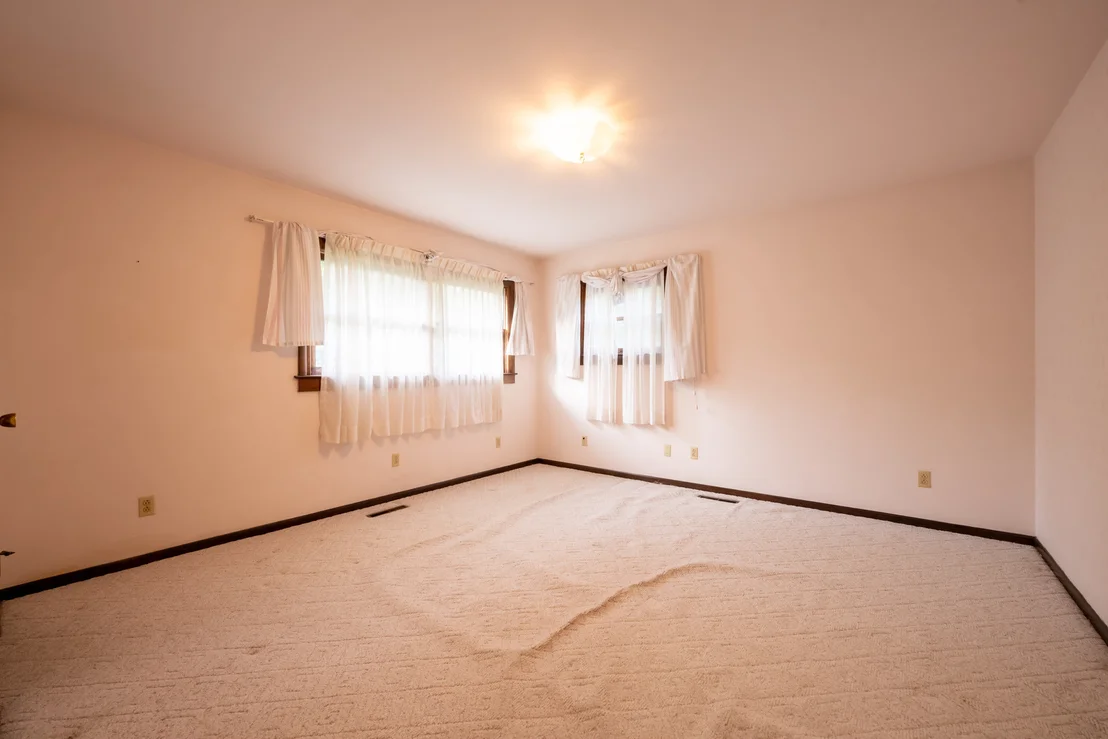 Photo of 801 Oakcrest Drive