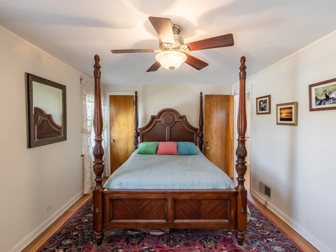 Photo of 5477 N Octavia Avenue