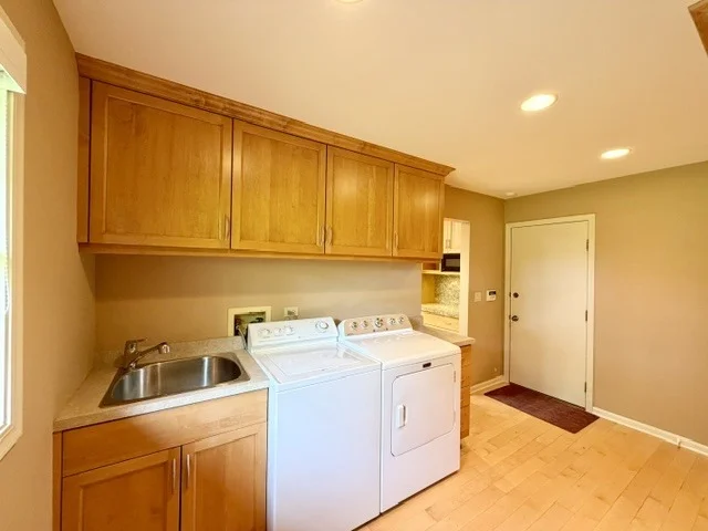 Photo of 11N071 Johnstown Road