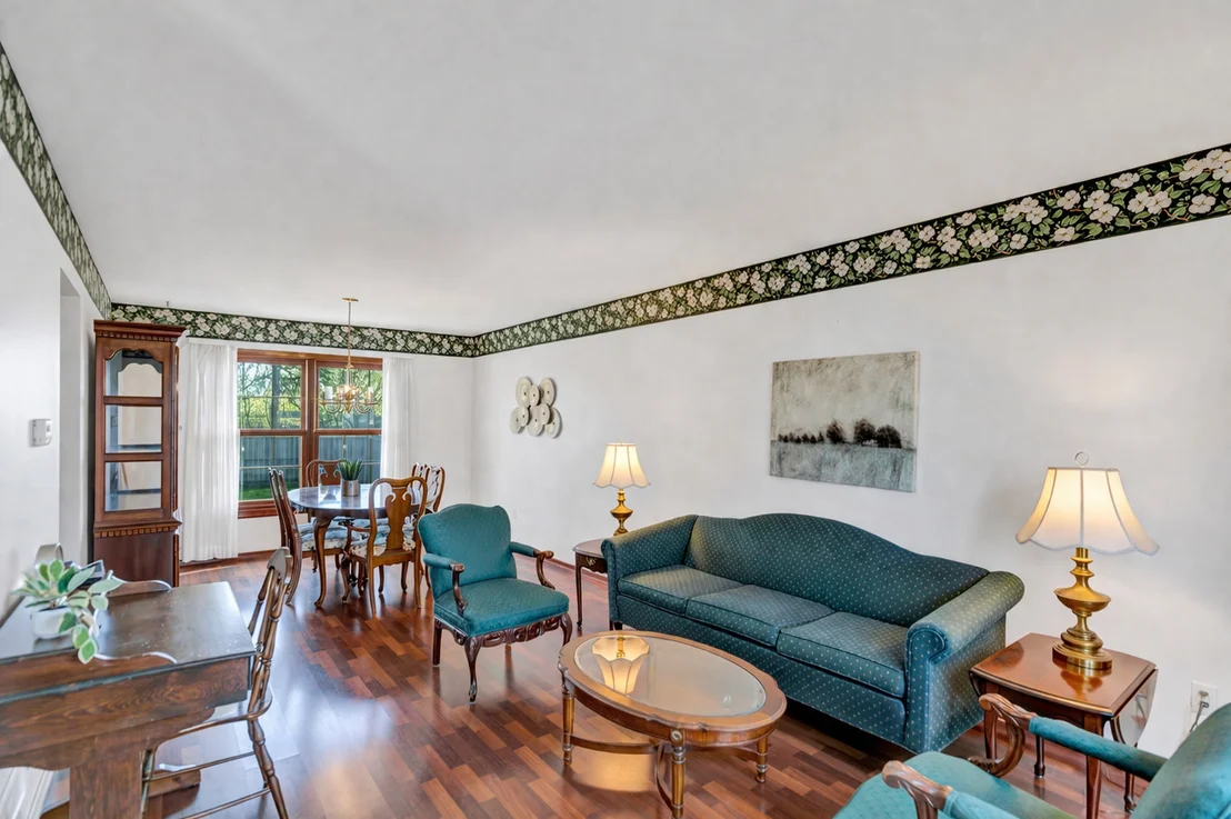 Photo of 842 Pin Oak Circle