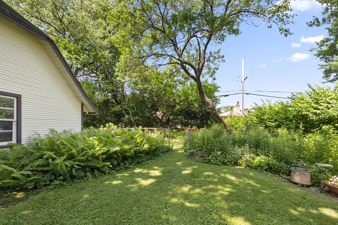 Photo of 1146 Douglas Avenue
