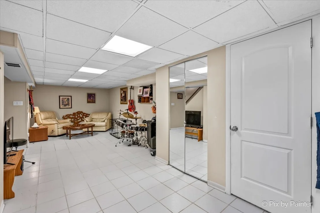 Photo of 4N260 Walter Road