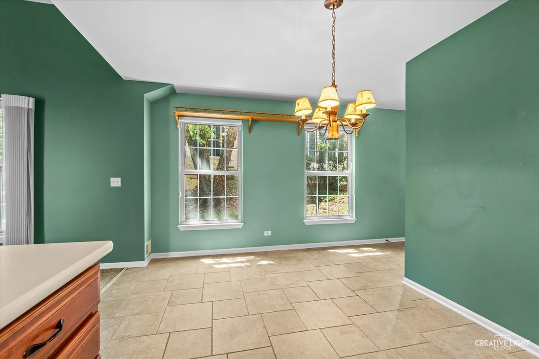 Photo of 1404 Laurel Oaks Drive
