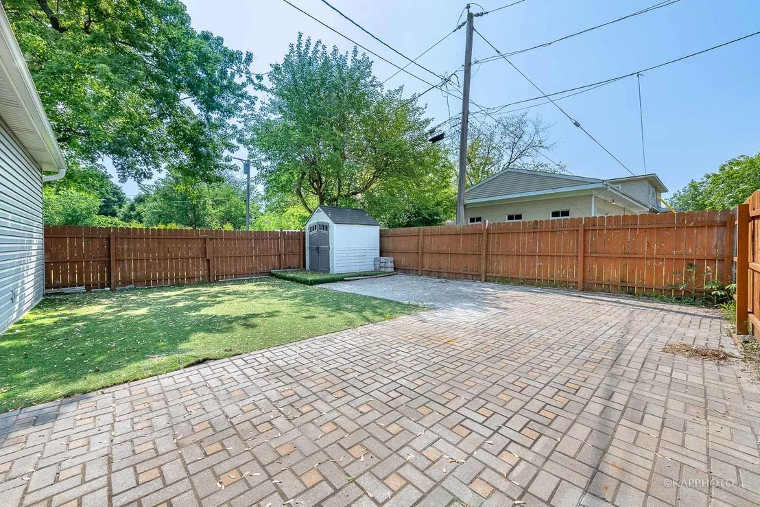Photo of 40 W 36th Place