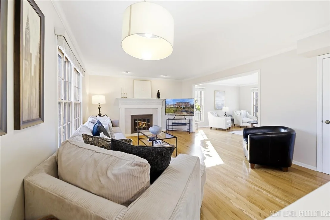 Photo of 549 Bloomfield Circle