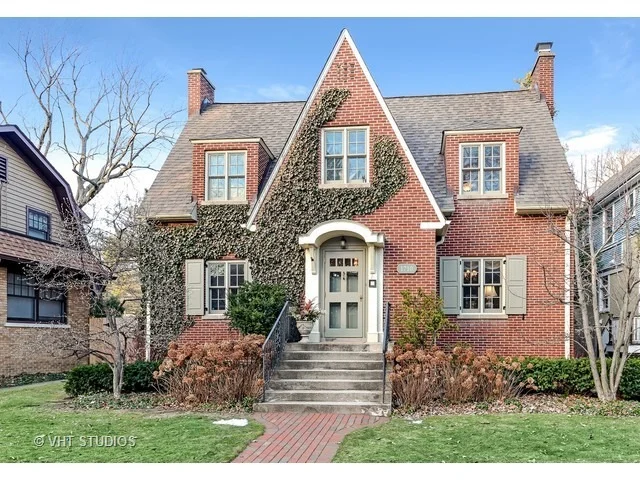 Photo of 1710 Forest Avenue