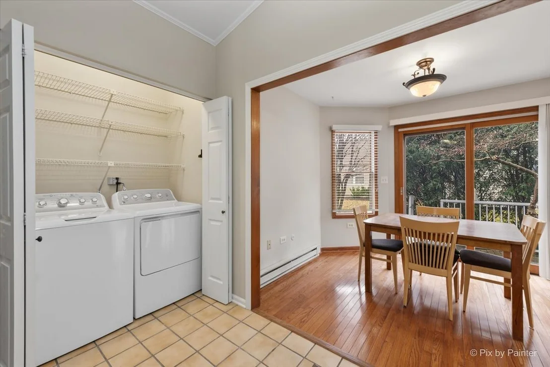 Photo of 1095 Devonshire Avenue