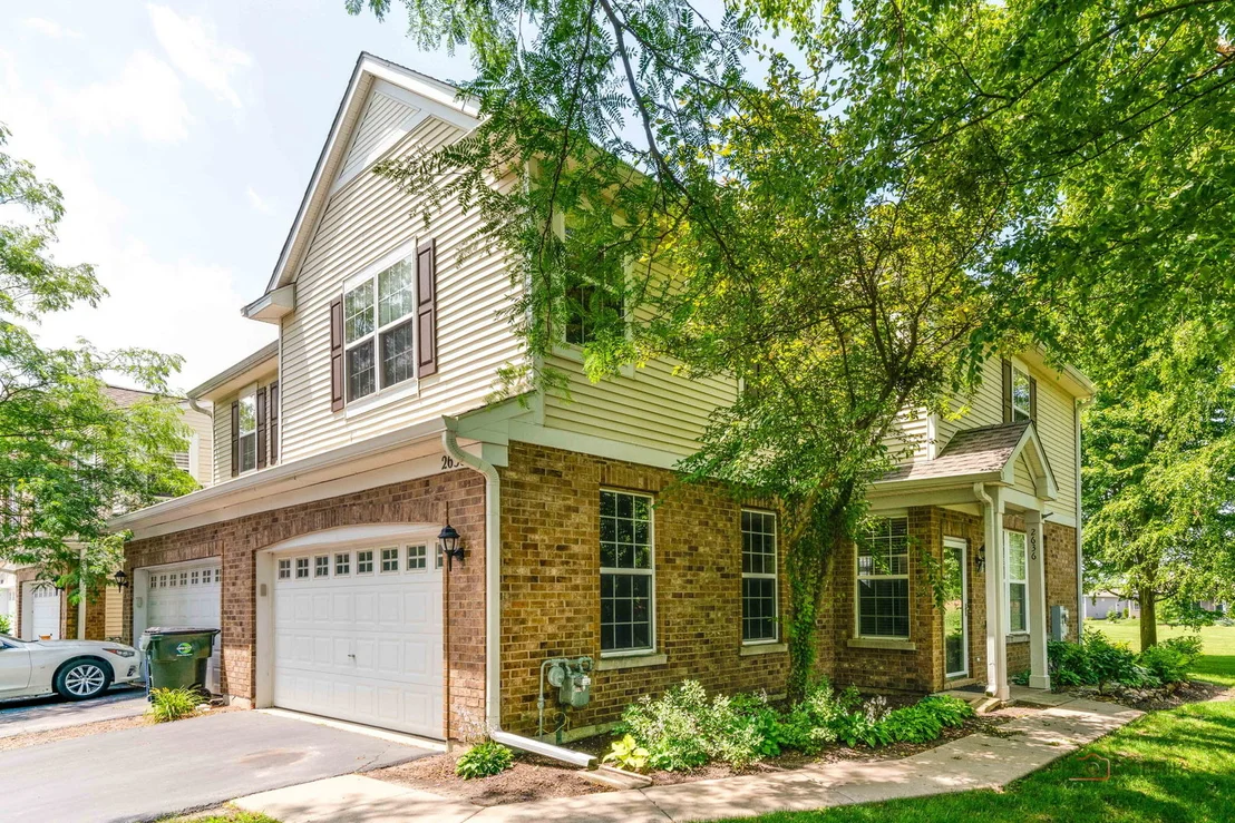Photo of 2636 Pondview Drive
