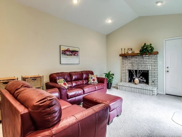 Photo of 9022 FORESTVIEW Avenue