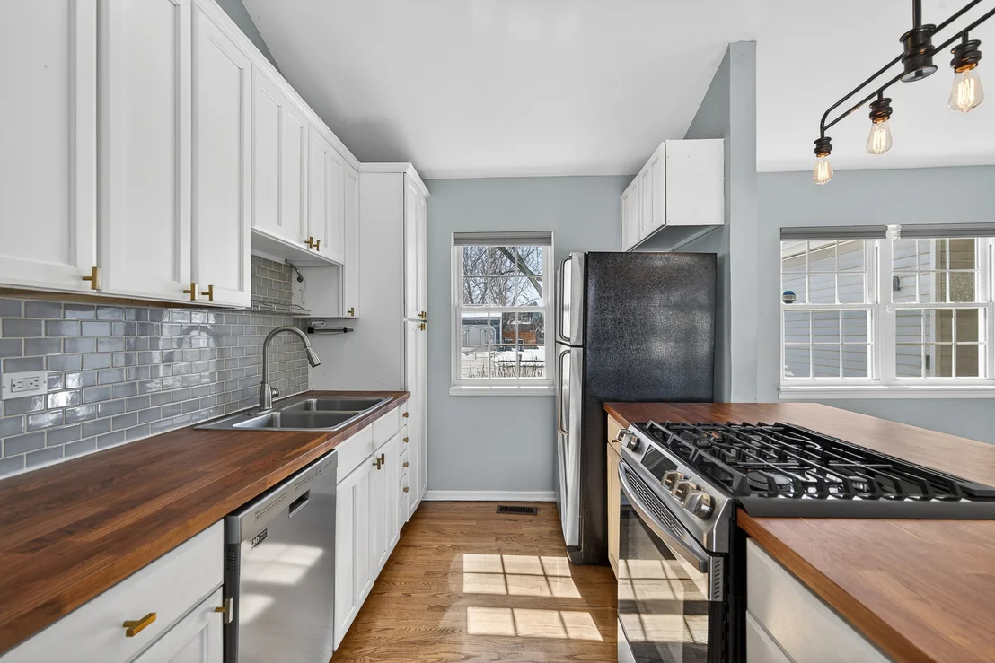 Photo of 1333 Purdue Avenue