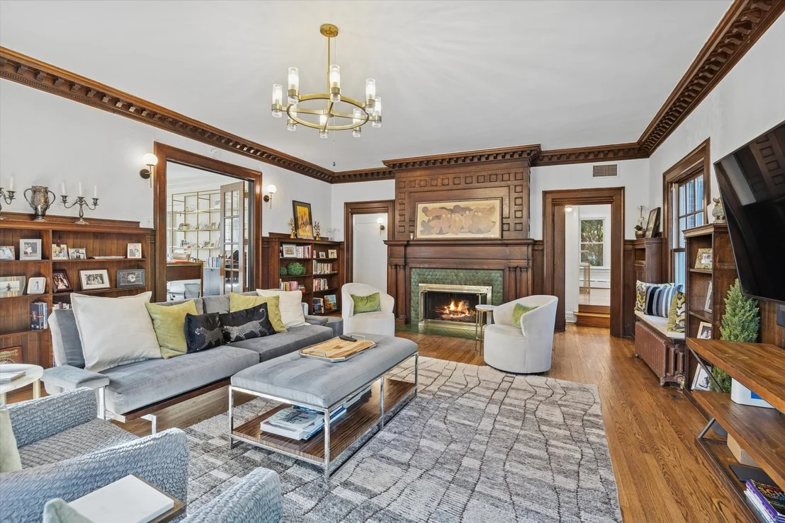 Photo of 176 Riverside Road