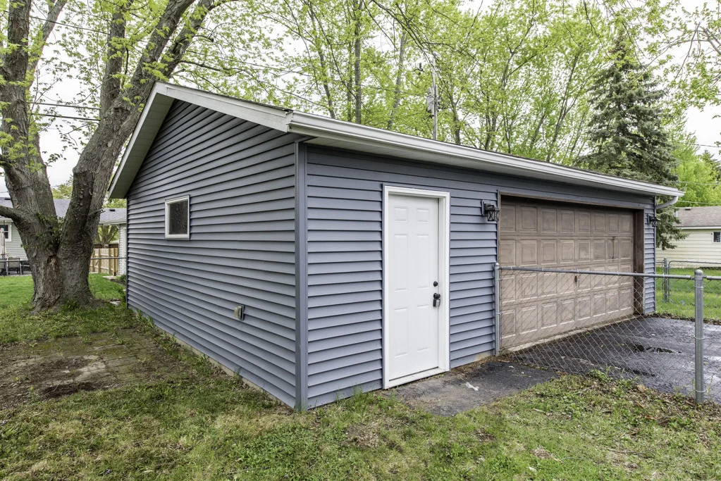 Photo of 1826 Willow Road