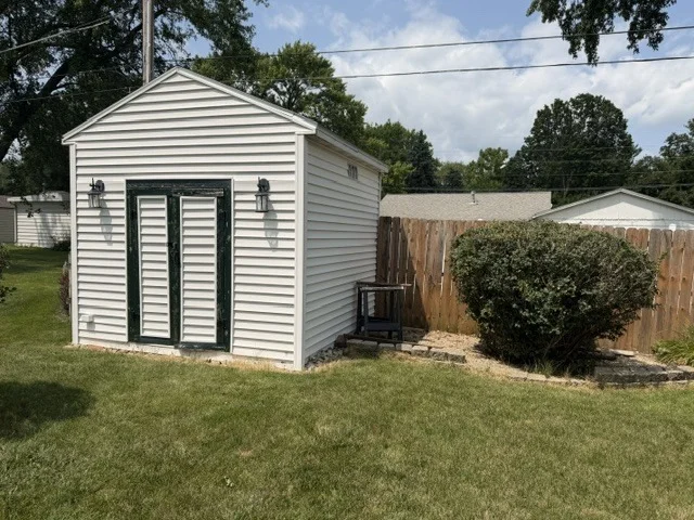 Photo of 1404 Rolling Green Drive