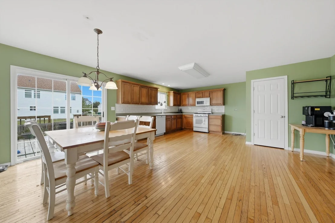 Photo of 1006 FOXVIEW Drive