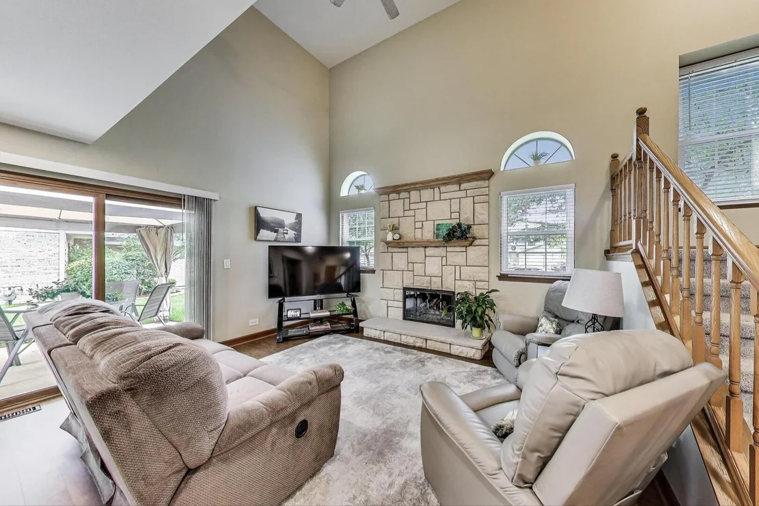 Photo of 659 N Meadows Boulevard N