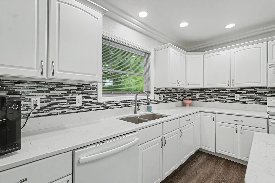 Photo of 1206 Cobblefield Road