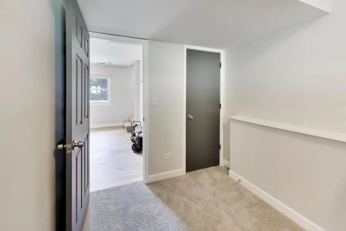Photo of 5418 Hillside Drive