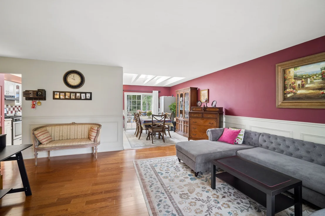 Photo of 1032 Valley Stream Drive