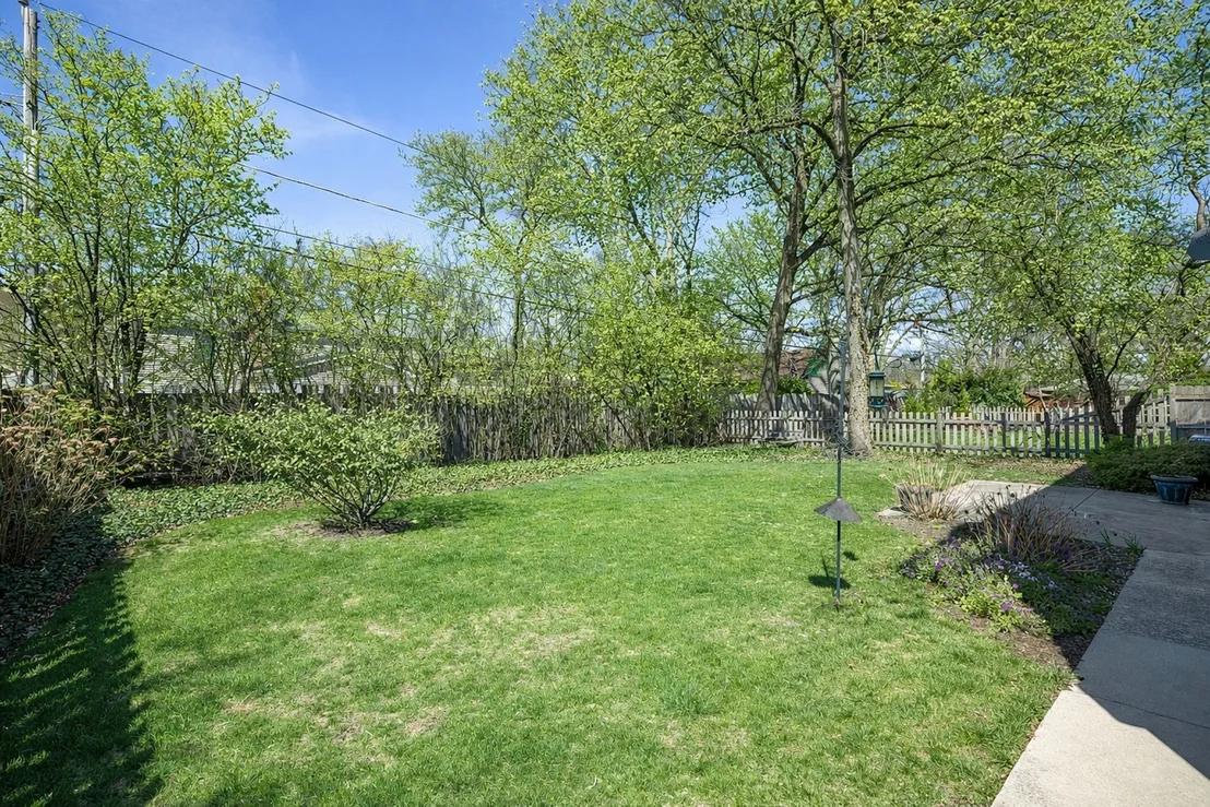 Photo of 1008 Oxford Road