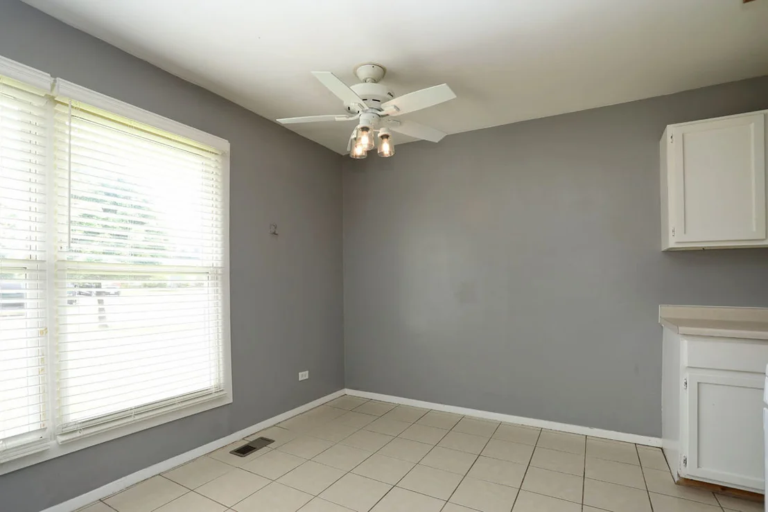 Photo of 240 Grissom Lane