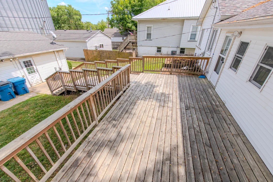 Photo of 236 W Johnson Street