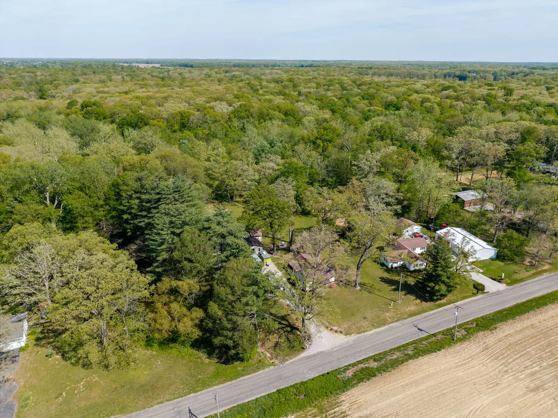 Photo of 1140 Race Track Road