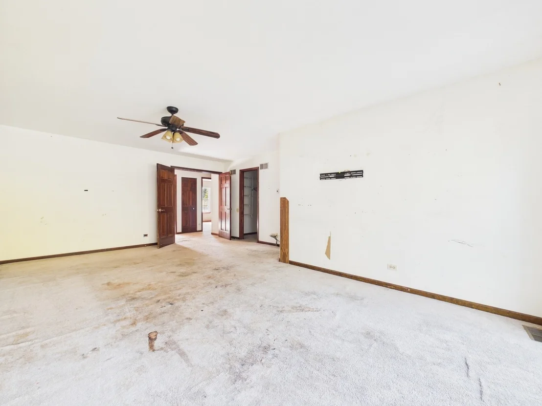Photo of 284 Lorraine Circle