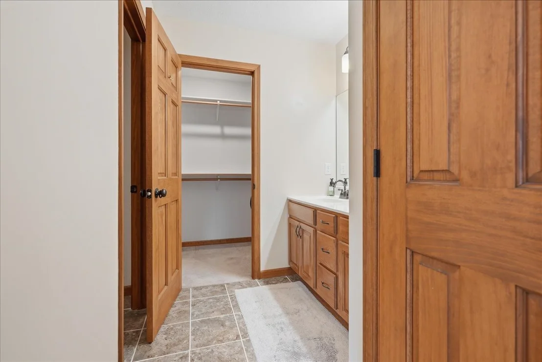 Photo of 2704 Stratmoor Drive