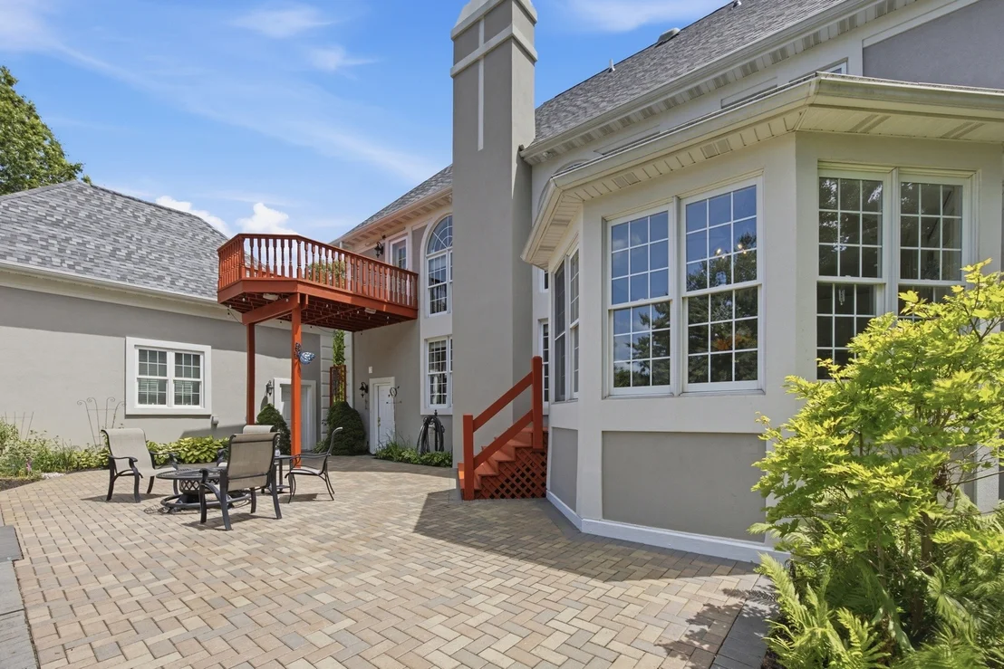 Photo of 2284 Cairnwell Drive