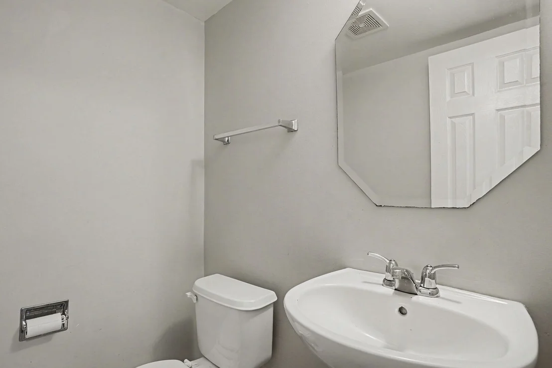 Photo of 1870 MIDDLEBURY Drive