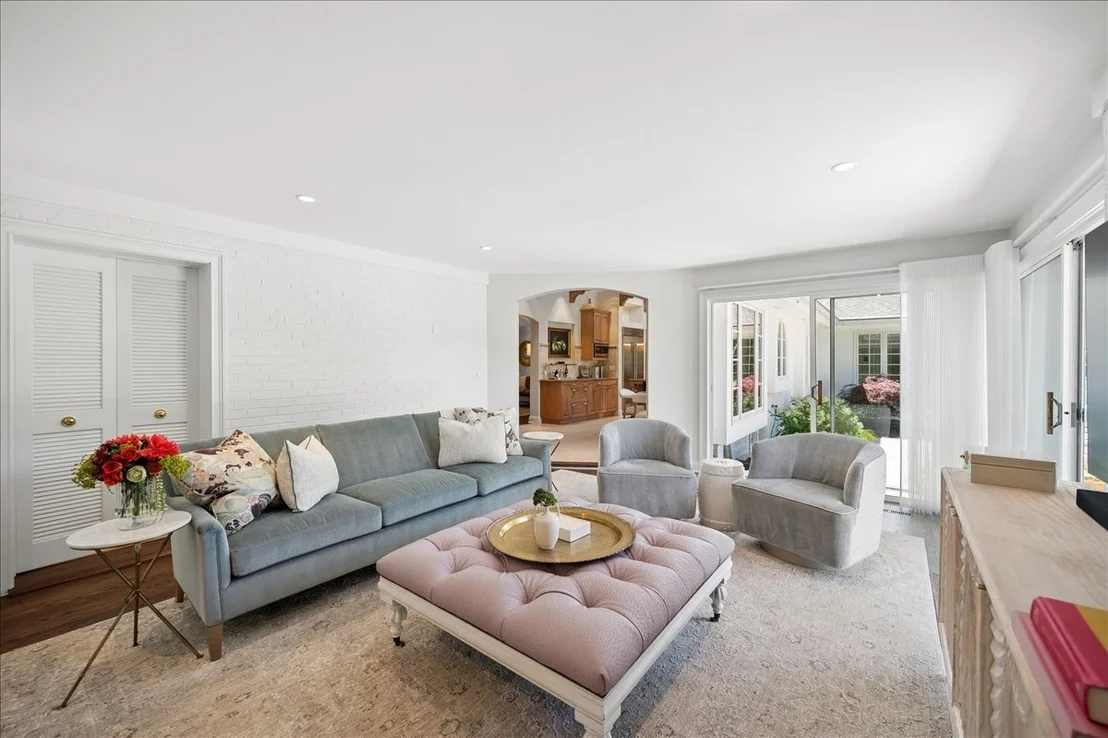 Photo of 1224 Ridgewood Drive