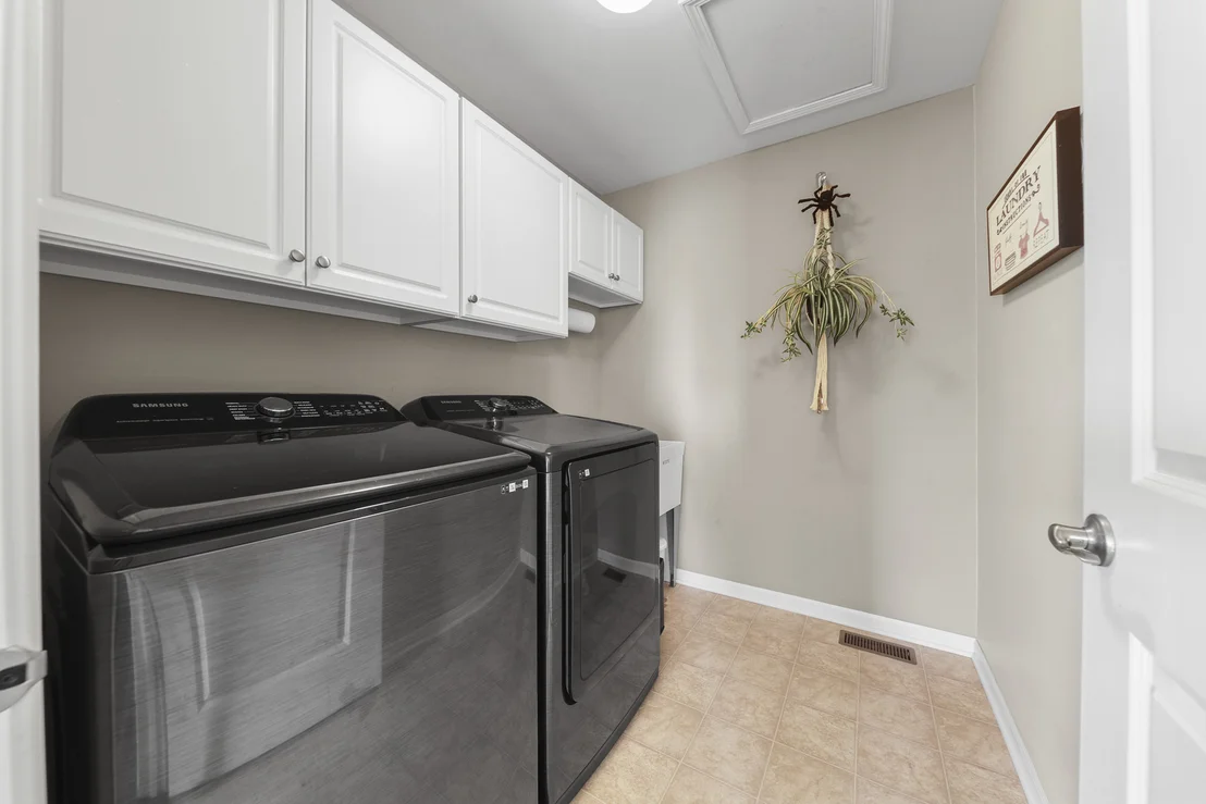 Photo of 2102 Knightsbridge Lane