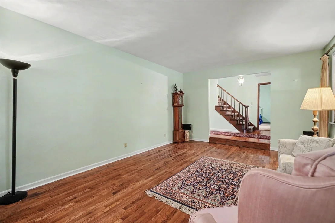 Photo of 204 E Willard Street
