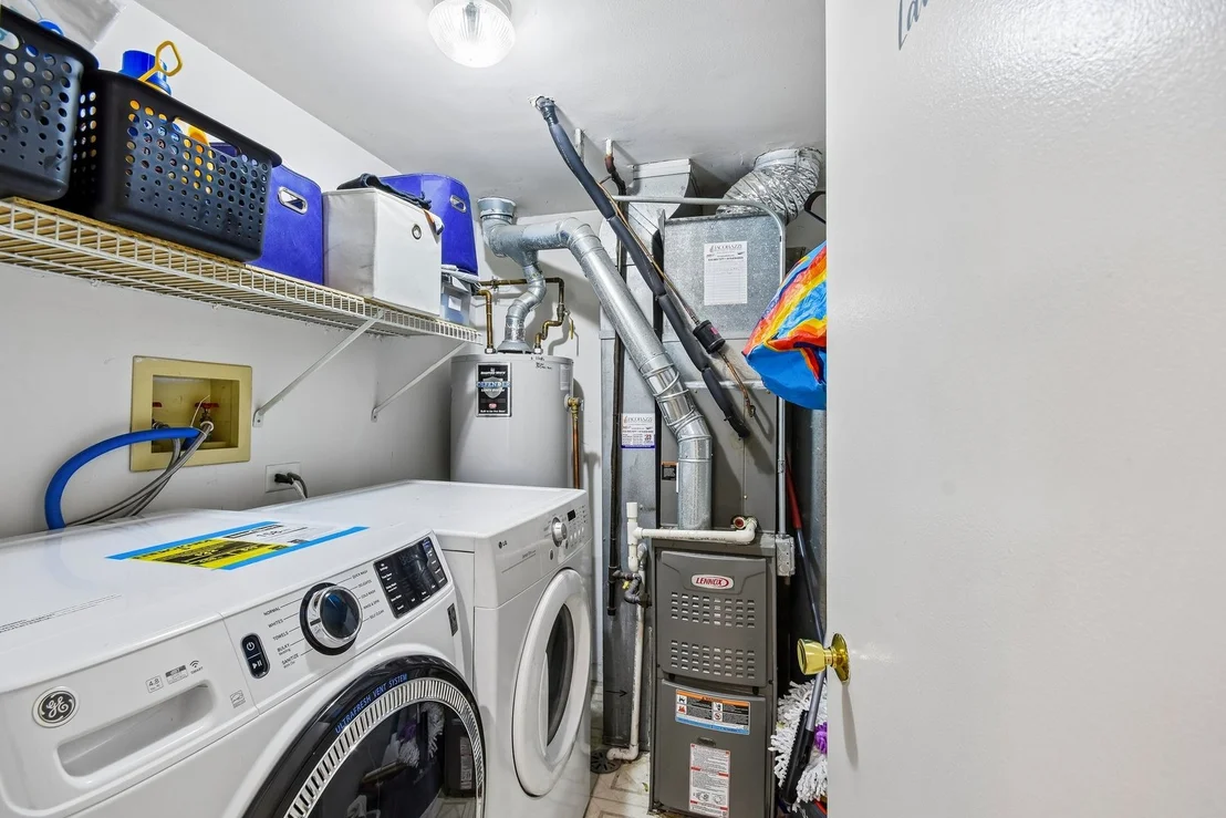 Photo of 418 Lakeview Circle