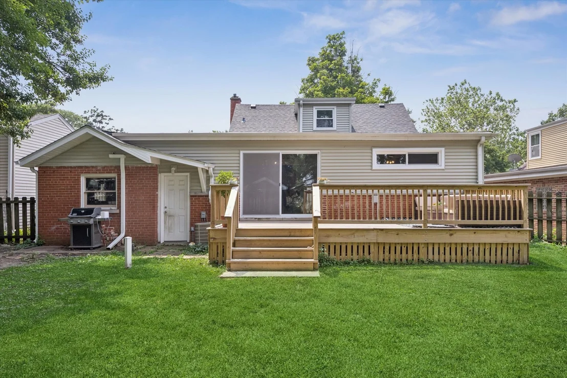Photo of 116 W Park Drive